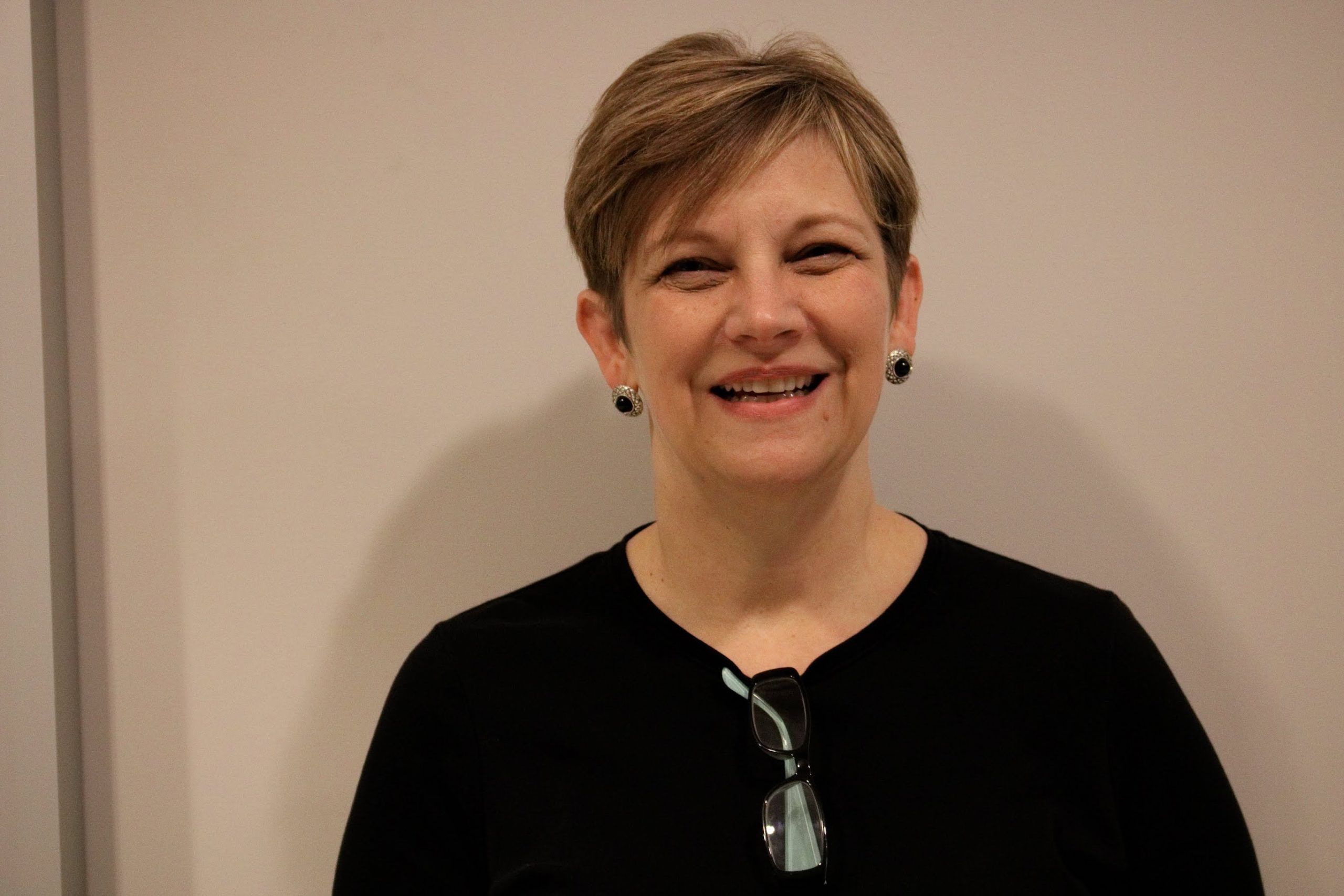 Featured Image for Cindy Damm McPeters Awarded The 2020-2021 Hephzibah Roskelly Award for Pedagogical Innovation!